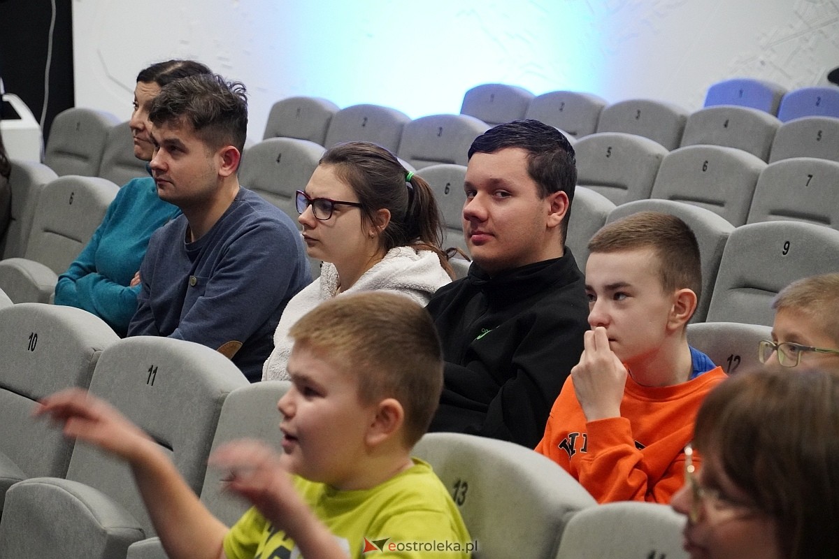 Tacy Sami między Nami - warsztaty rozwojowe w Multimedialnym Centrum Natura [13.03.2024] - zdjęcie #19 - eOstroleka.pl