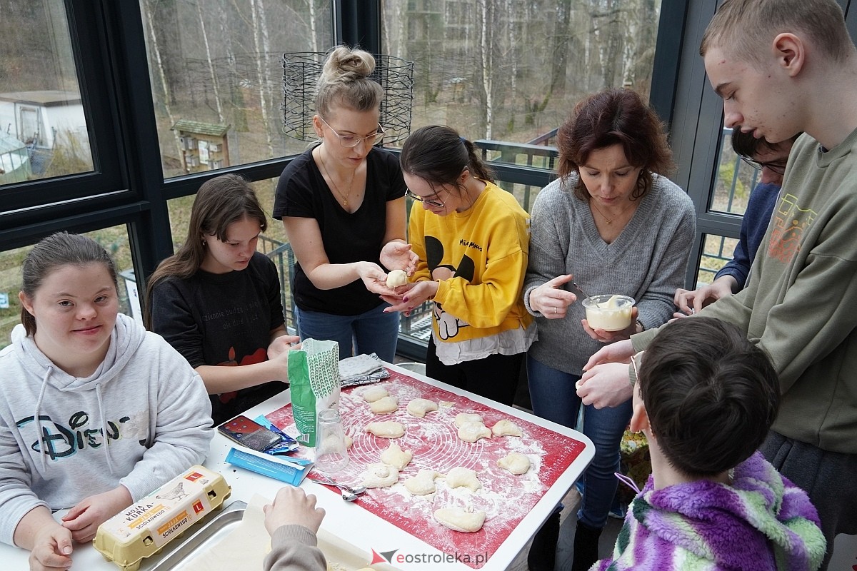 Tacy Sami między Nami - warsztaty rozwojowe w Multimedialnym Centrum Natura [13.03.2024] - zdjęcie #2 - eOstroleka.pl