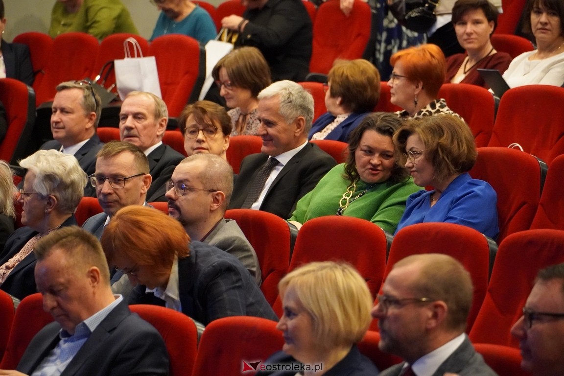 175. lecia Szpitalnictwa w Ostrołęce. Medale i odzanaczenia [14.03.2024] - zdjęcie #93 - eOstroleka.pl