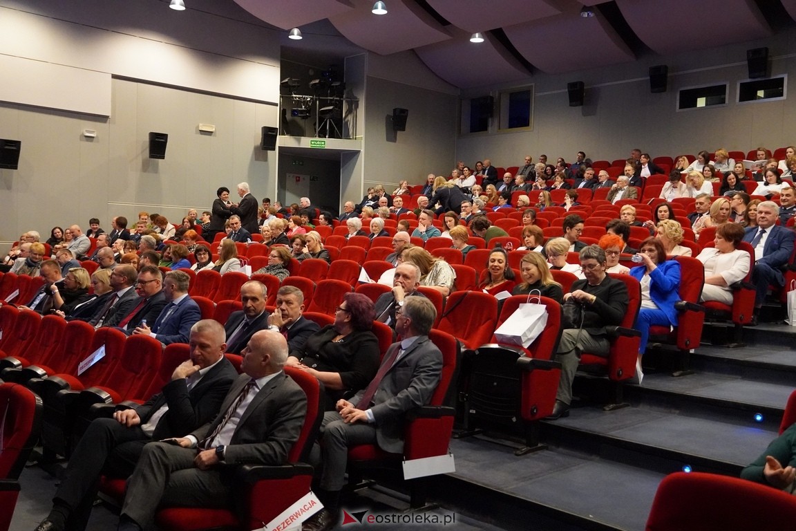 175. lecia Szpitalnictwa w Ostrołęce. Medale i odzanaczenia [14.03.2024] - zdjęcie #81 - eOstroleka.pl