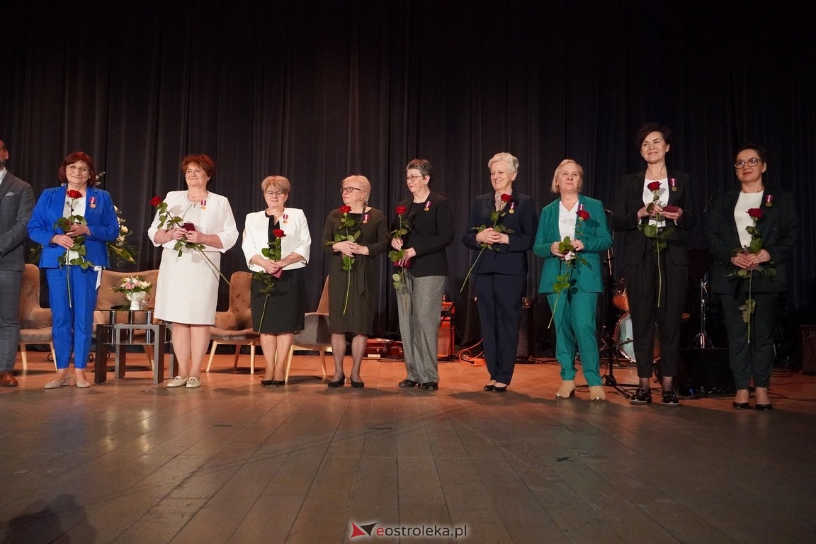 175. lecia Szpitalnictwa w Ostrołęce. Medale i odzanaczenia [14.03.2024] - zdjęcie #43 - eOstroleka.pl
