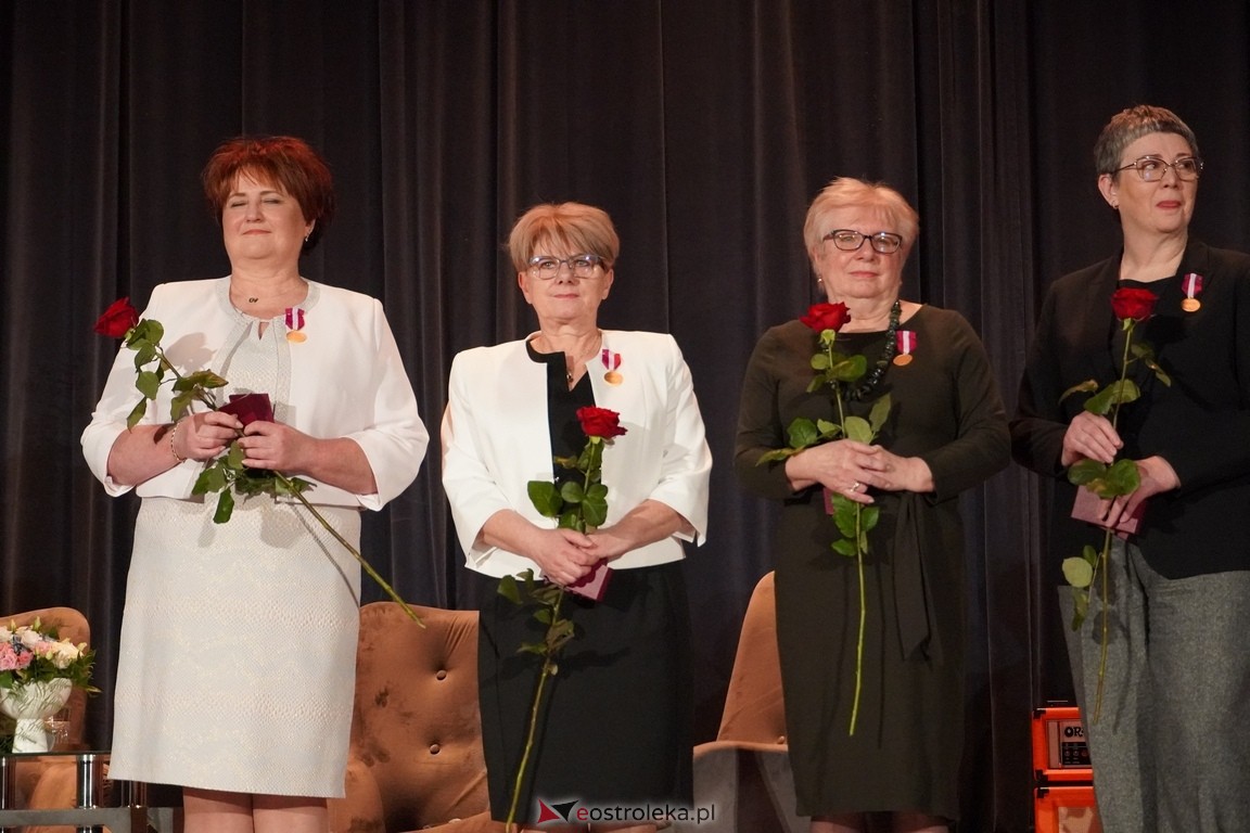 175. lecia Szpitalnictwa w Ostrołęce. Medale i odzanaczenia [14.03.2024] - zdjęcie #41 - eOstroleka.pl