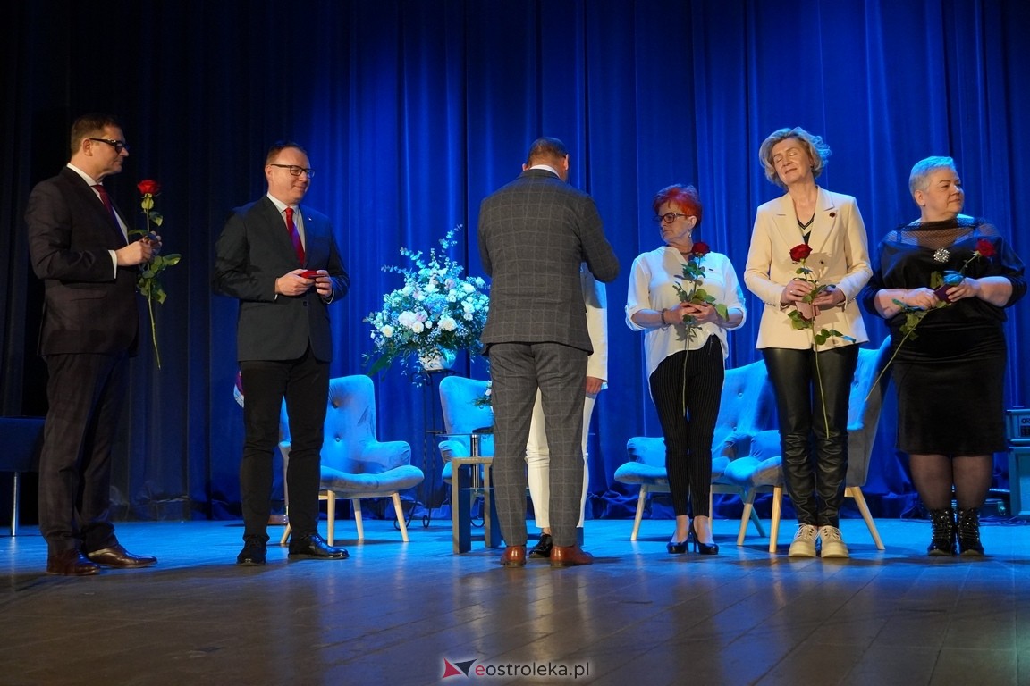 175. lecia Szpitalnictwa w Ostrołęce. Medale i odzanaczenia [14.03.2024] - zdjęcie #29 - eOstroleka.pl