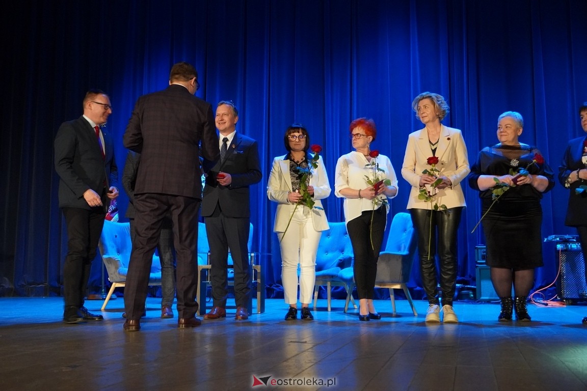 175. lecia Szpitalnictwa w Ostrołęce. Medale i odzanaczenia [14.03.2024] - zdjęcie #26 - eOstroleka.pl