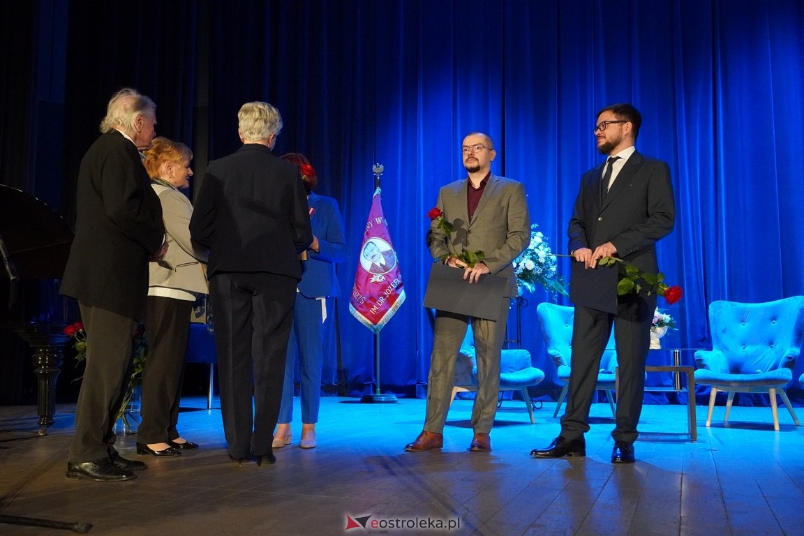 175. lecia Szpitalnictwa w Ostrołęce. Medale i odzanaczenia [14.03.2024] - zdjęcie #9 - eOstroleka.pl