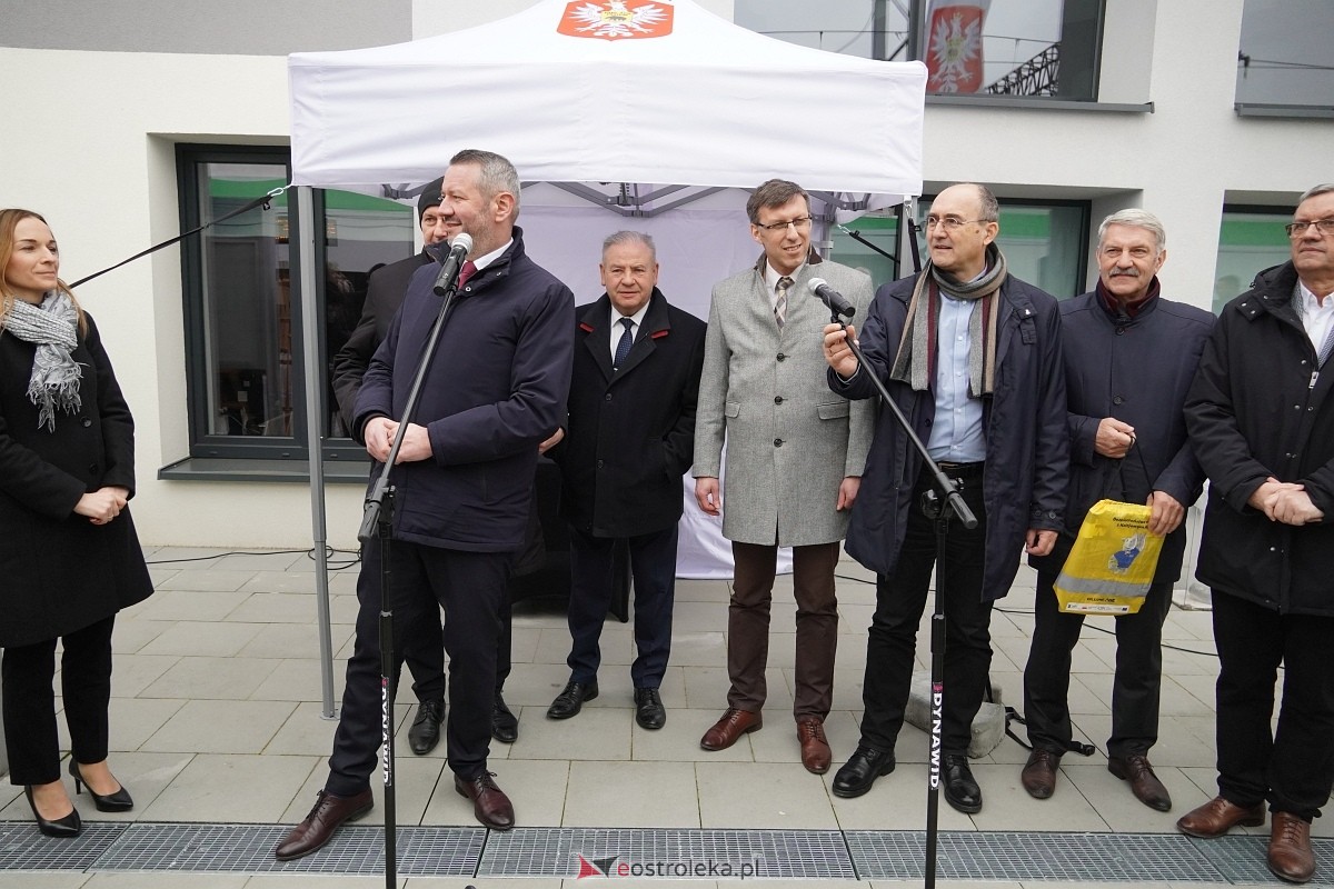 Przyjazd pociągu z Białegostoku [15.03.2024] - zdjęcie #101 - eOstroleka.pl