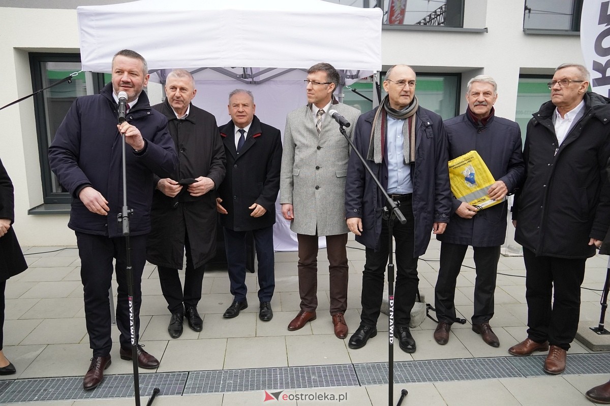 Przyjazd pociągu z Białegostoku [15.03.2024] - zdjęcie #100 - eOstroleka.pl
