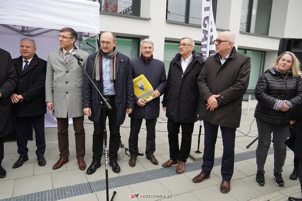 Przyjazd pociągu z Białegostoku [15.03.2024] - zdjęcie #99 - eOstroleka.pl