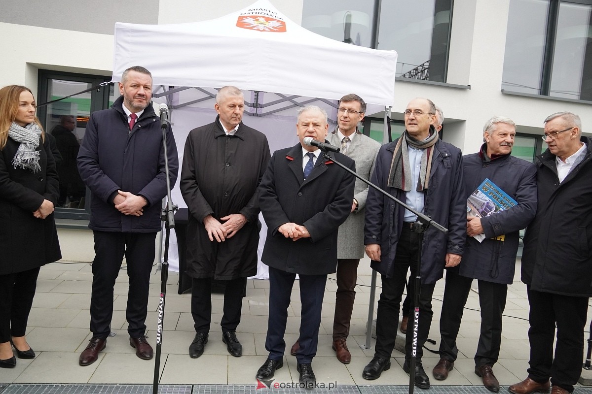 Przyjazd pociągu z Białegostoku [15.03.2024] - zdjęcie #90 - eOstroleka.pl