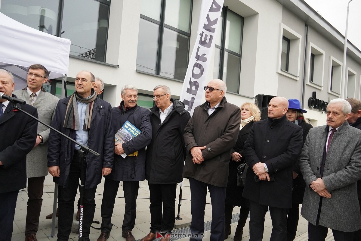 Przyjazd pociągu z Białegostoku [15.03.2024] - zdjęcie #89 - eOstroleka.pl