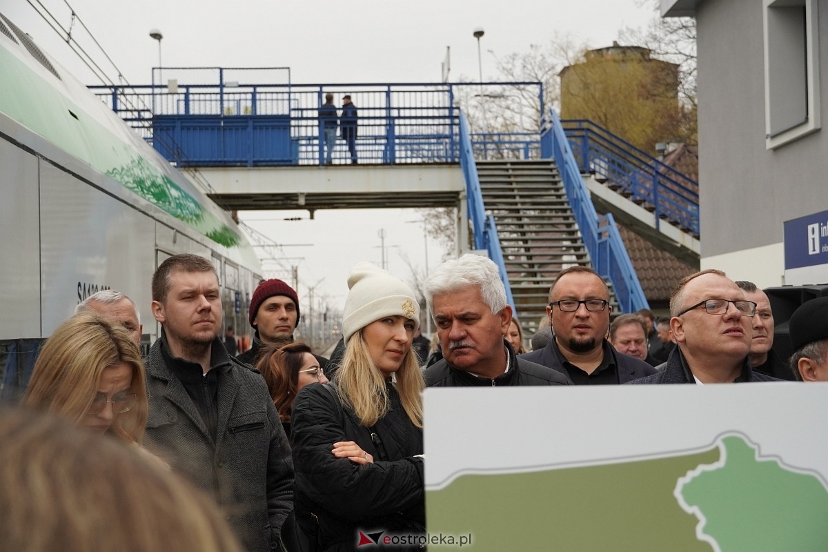 Przyjazd pociągu z Białegostoku [15.03.2024] - zdjęcie #56 - eOstroleka.pl