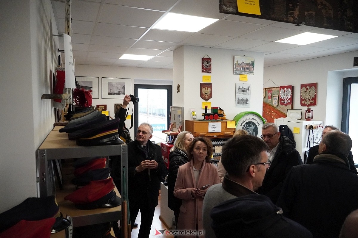 Przyjazd pociągu z Białegostoku [15.03.2024] - zdjęcie #29 - eOstroleka.pl