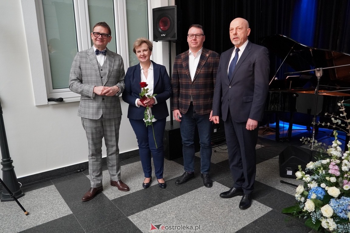 175. lecia Szpitalnictwa w Ostrołęce. Wręczono medale „Zadłużony dla Szpitala w Ostrołęce [15.03.2024] - zdjęcie #104 - eOstroleka.pl