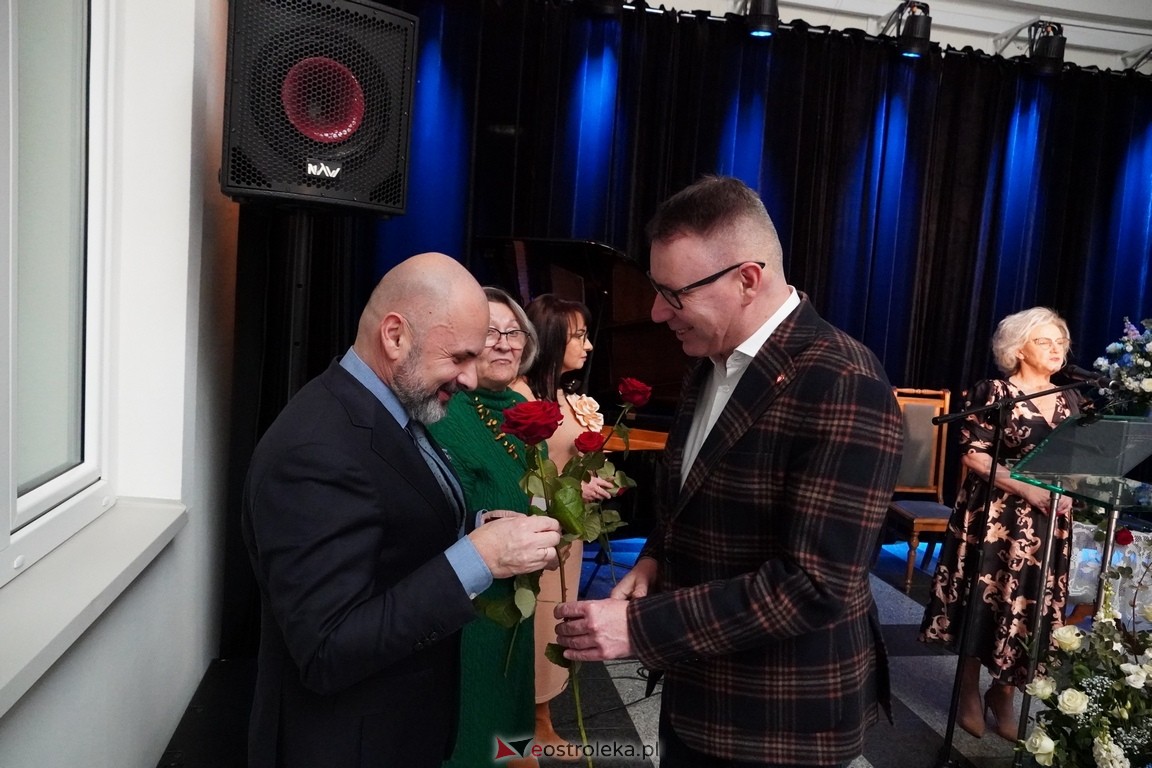 175. lecia Szpitalnictwa w Ostrołęce. Wręczono medale „Zadłużony dla Szpitala w Ostrołęce [15.03.2024] - zdjęcie #71 - eOstroleka.pl