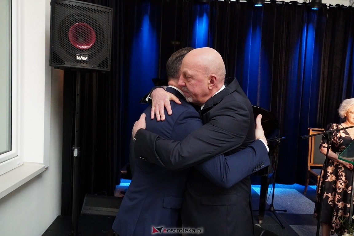 175. lecia Szpitalnictwa w Ostrołęce. Wręczono medale „Zadłużony dla Szpitala w Ostrołęce [15.03.2024] - zdjęcie #40 - eOstroleka.pl