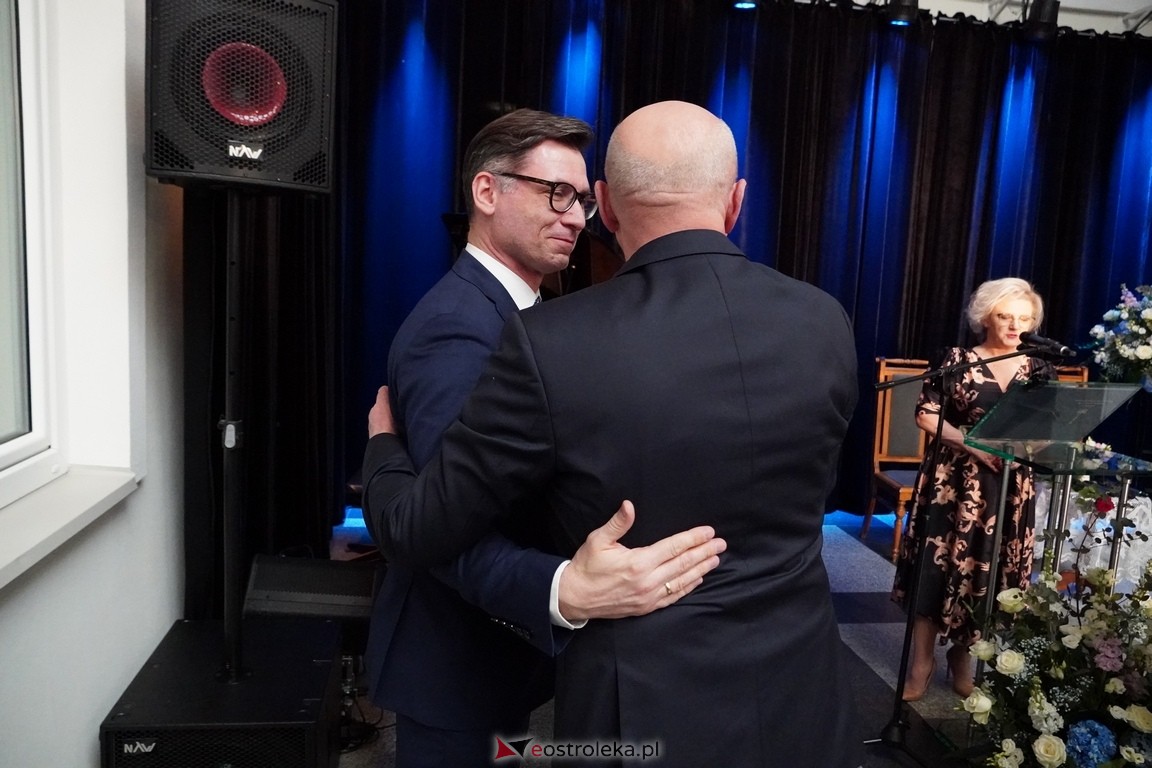 175. lecia Szpitalnictwa w Ostrołęce. Wręczono medale „Zadłużony dla Szpitala w Ostrołęce [15.03.2024] - zdjęcie #39 - eOstroleka.pl