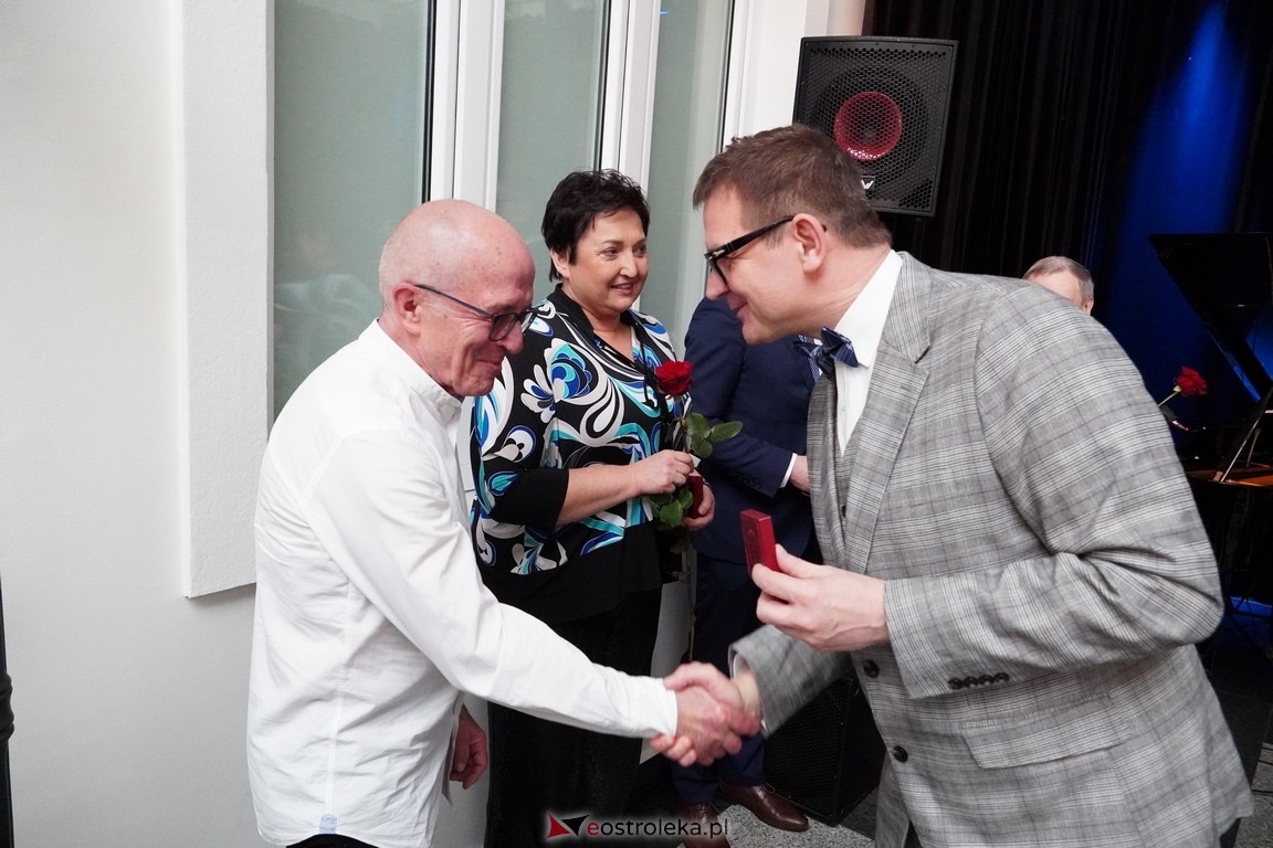 175. lecia Szpitalnictwa w Ostrołęce. Wręczono medale „Zadłużony dla Szpitala w Ostrołęce [15.03.2024] - zdjęcie #34 - eOstroleka.pl