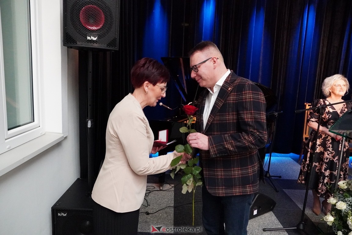 175. lecia Szpitalnictwa w Ostrołęce. Wręczono medale „Zadłużony dla Szpitala w Ostrołęce [15.03.2024] - zdjęcie #8 - eOstroleka.pl