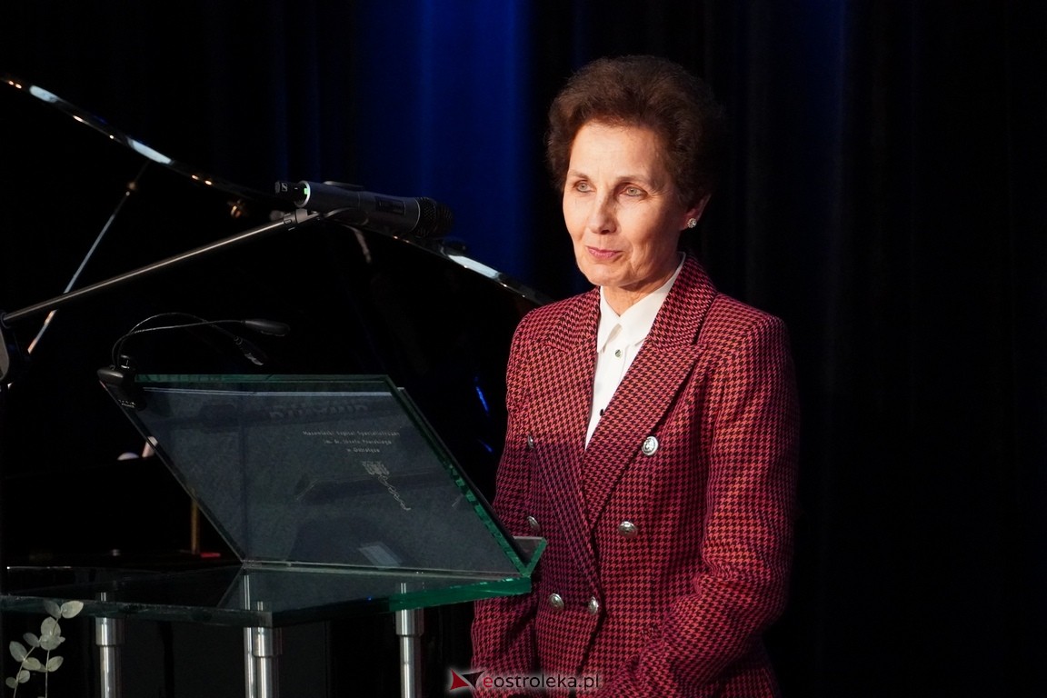 175. lecia Szpitalnictwa w Ostrołęce. Wręczono medale „Zadłużony dla Szpitala w Ostrołęce [15.03.2024] - zdjęcie #2 - eOstroleka.pl