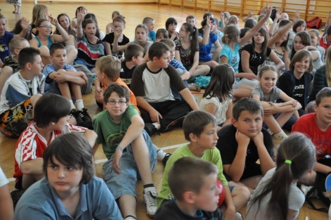 Uczniowie SP6 poznali zasady zachowania nad wodą (15.VI.2011 - zdjęcie #25 - eOstroleka.pl