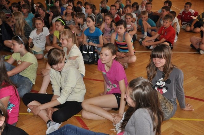 Uczniowie SP6 poznali zasady zachowania nad wodą (15.VI.2011 - zdjęcie #23 - eOstroleka.pl