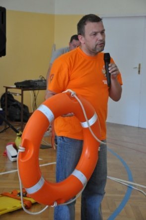 Uczniowie SP6 poznali zasady zachowania nad wodą (15.VI.2011 - zdjęcie #18 - eOstroleka.pl