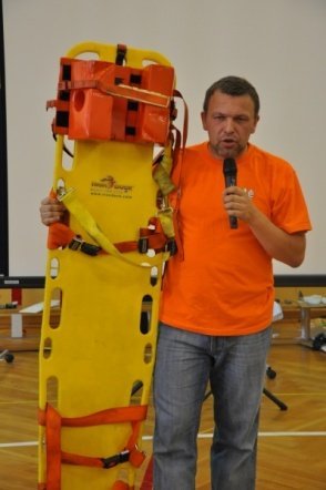 Uczniowie SP6 poznali zasady zachowania nad wodą (15.VI.2011 - zdjęcie #5 - eOstroleka.pl