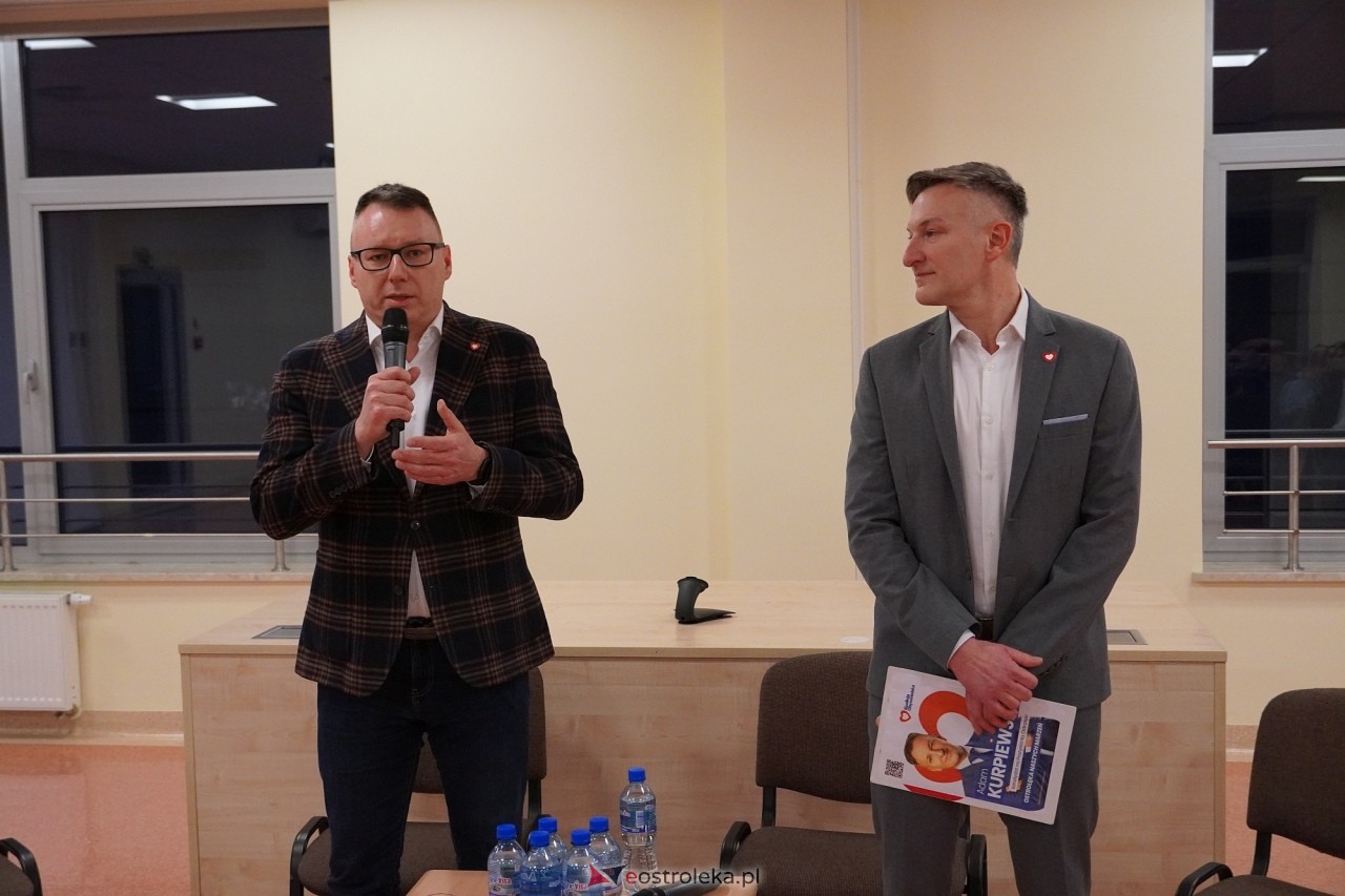 Otwarte spotkanie Koalicji Obywatelskiej w sprawie ostrołęckiej oświaty [15.03.2024] - zdjęcie #30 - eOstroleka.pl