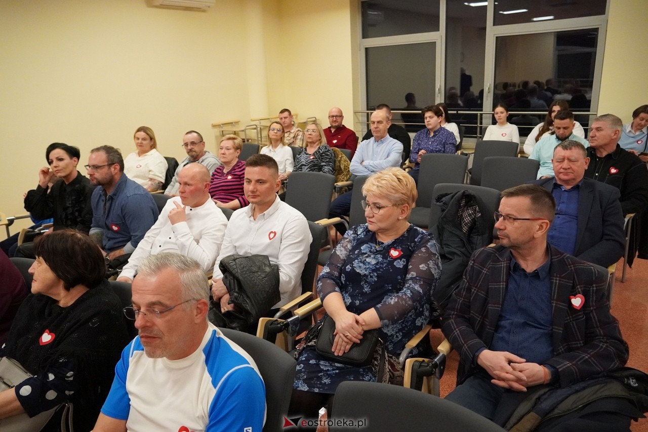 Otwarte spotkanie Koalicji Obywatelskiej w sprawie ostrołęckiej oświaty [15.03.2024] - zdjęcie #4 - eOstroleka.pl
