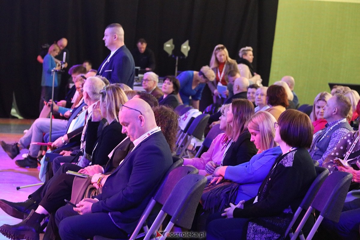 Konferencja Sukcesy sołeckie energią wsi w Rzekuniu [16.03.2024] - zdjęcie #45 - eOstroleka.pl