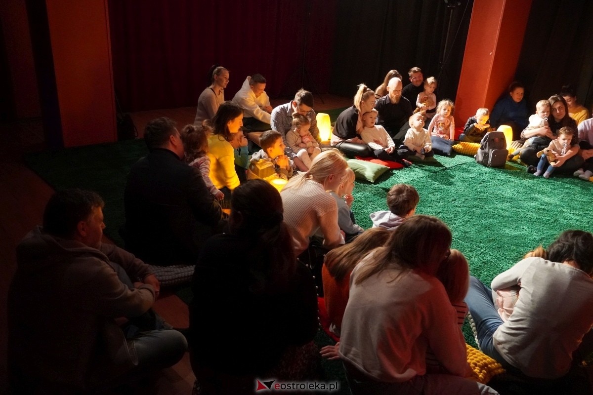 Słuchowisko teatralne Las w Klubie Oczko [16.03.2024] - zdjęcie #18 - eOstroleka.pl