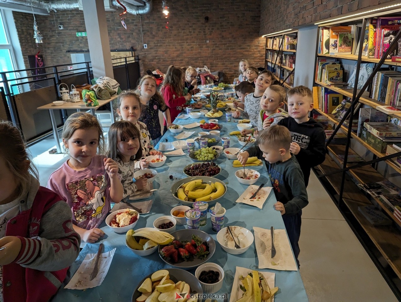 Wiosenne Smaki Natury - warsztaty kulinarne dla przedszkolaków [15.03.2024] - zdjęcie #5 - eOstroleka.pl