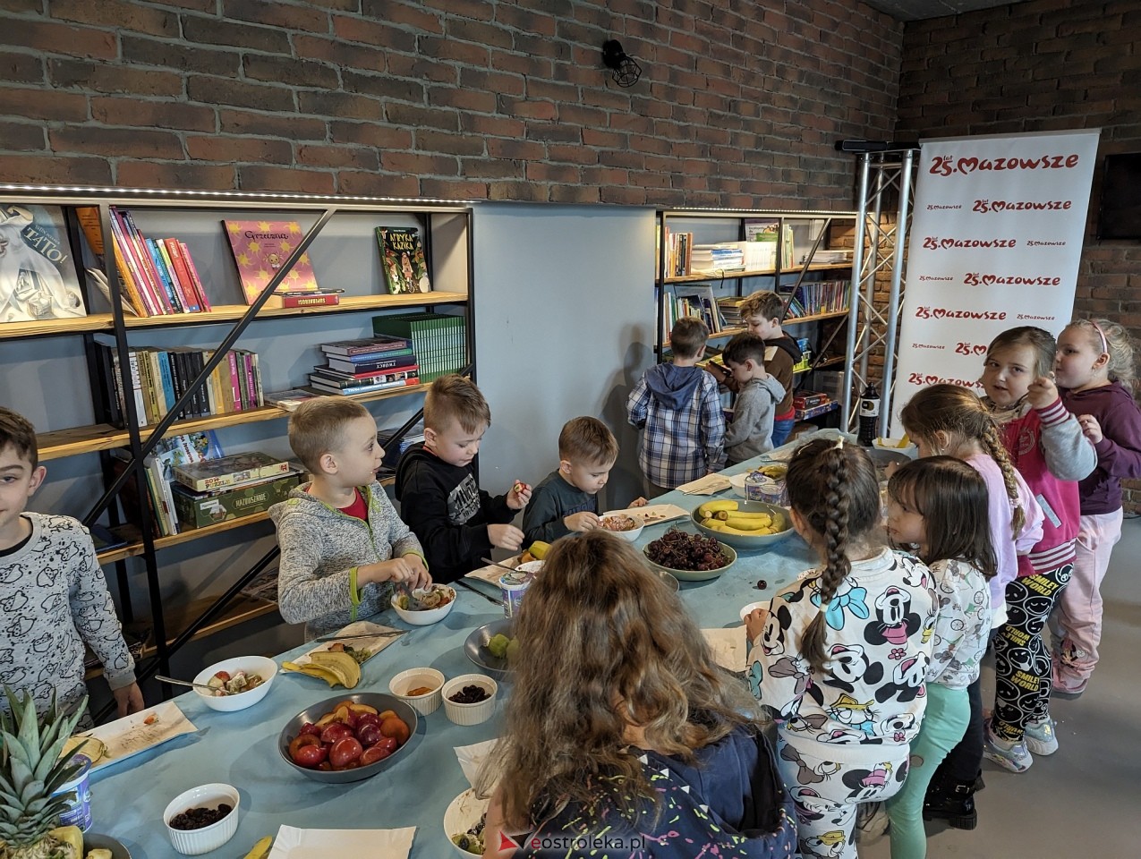 Wiosenne Smaki Natury - warsztaty kulinarne dla przedszkolaków [15.03.2024] - zdjęcie #6 - eOstroleka.pl