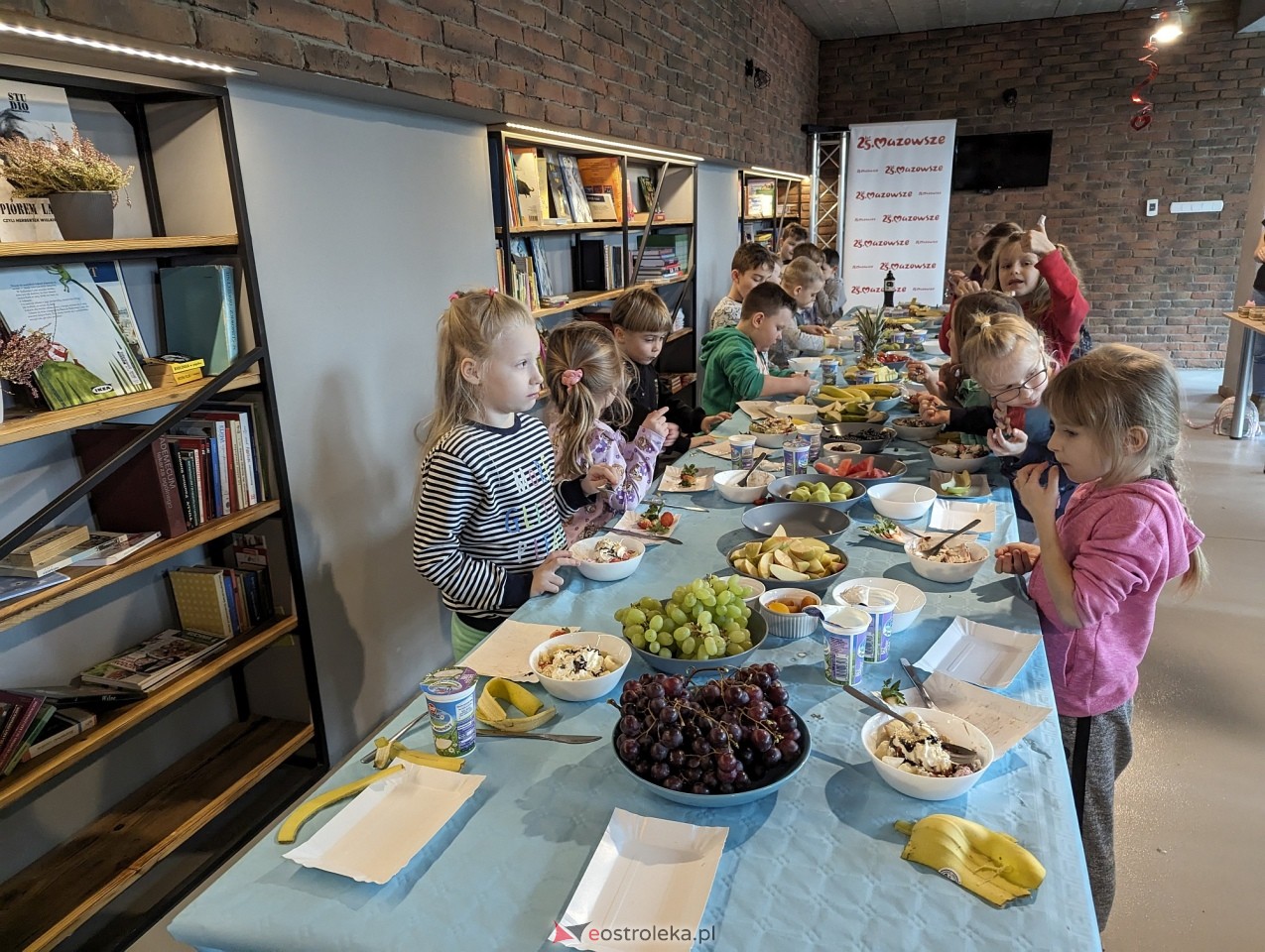 Wiosenne Smaki Natury - warsztaty kulinarne dla przedszkolaków [15.03.2024] - zdjęcie #8 - eOstroleka.pl