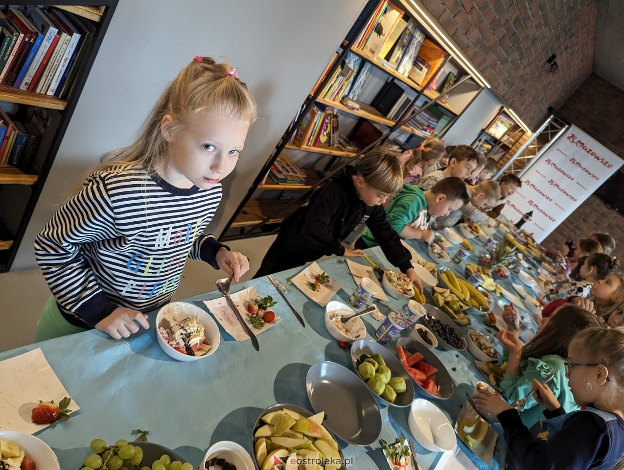 Wiosenne Smaki Natury - warsztaty kulinarne dla przedszkolaków [15.03.2024] - zdjęcie #9 - eOstroleka.pl