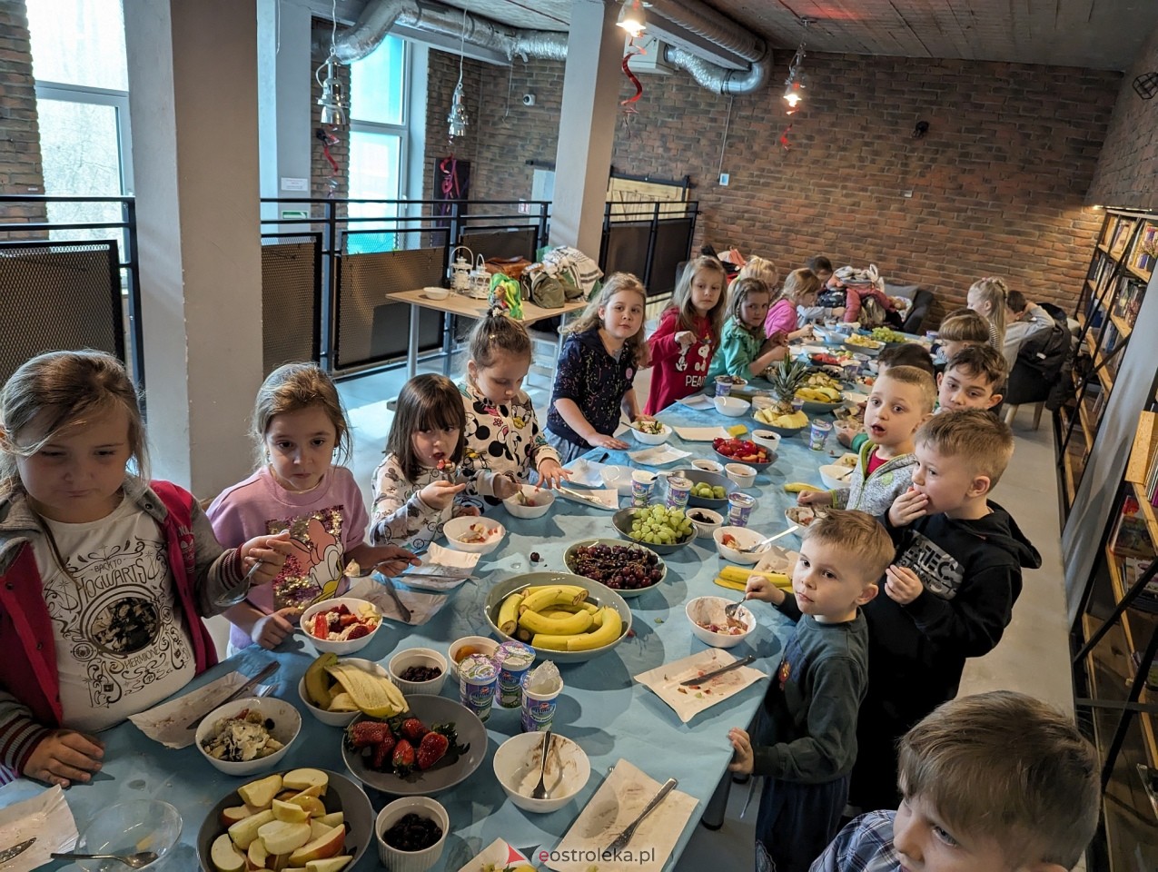 Wiosenne Smaki Natury - warsztaty kulinarne dla przedszkolaków [15.03.2024] - zdjęcie #12 - eOstroleka.pl