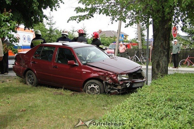 Wypadek w Lelisie (15.06.2011) - zdjęcie #7 - eOstroleka.pl