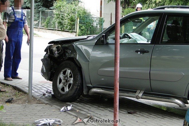 Wypadek w Lelisie (15.06.2011) - zdjęcie #12 - eOstroleka.pl