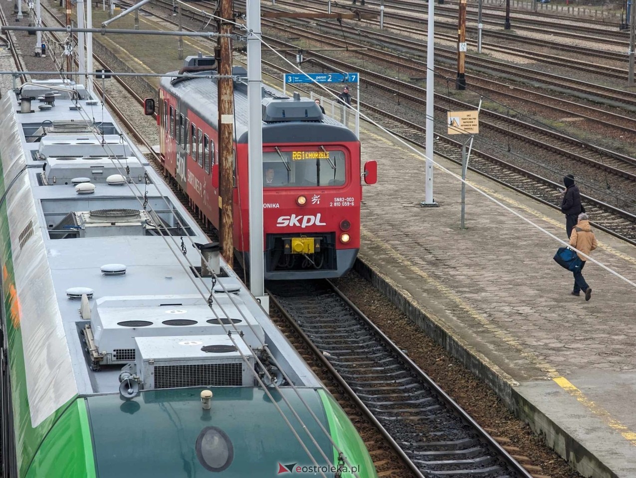 Dworzec kolejowy: pierwszy pociąg z Białegostoku [18.03.2024] - zdjęcie #3 - eOstroleka.pl