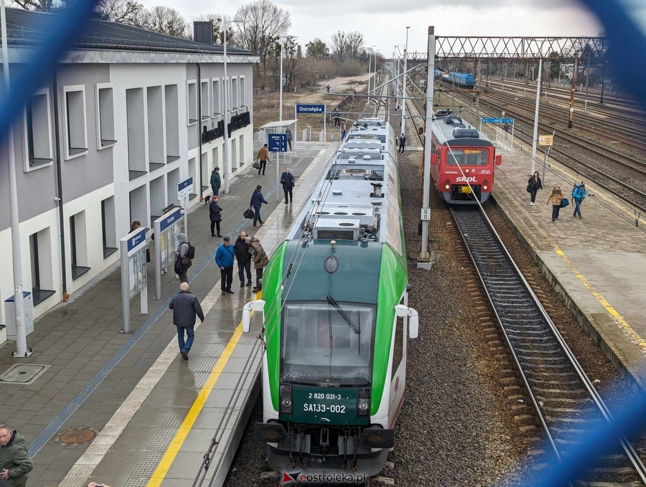 Dworzec kolejowy: pierwszy pociąg z Białegostoku [18.03.2024] - zdjęcie #3 - eOstroleka.pl