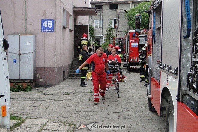 Kolejny pożar na Sienkiewicza (15.06.2011) - zdjęcie #13 - eOstroleka.pl