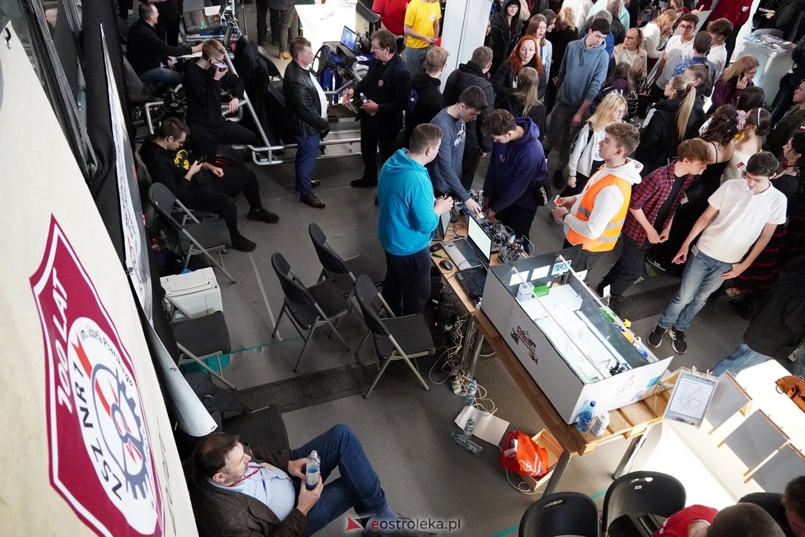 Forum Edukacyjne 2024 i XIII Młodzieżowe Targi Edukacji i Pracy [20.03.2024] - zdjęcie #45 - eOstroleka.pl