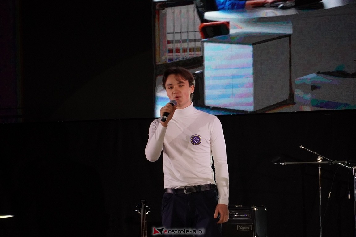 Forum Edukacyjne 2024 i XIII Młodzieżowe Targi Edukacji i Pracy [20.03.2024] - zdjęcie #25 - eOstroleka.pl