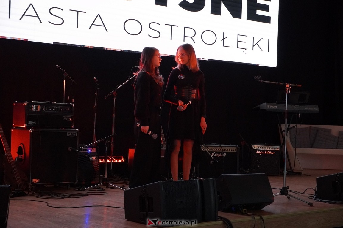 Forum Edukacyjne 2024 i XIII Młodzieżowe Targi Edukacji i Pracy [20.03.2024] - zdjęcie #9 - eOstroleka.pl