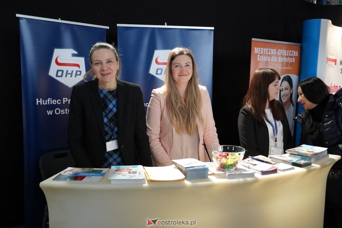 Forum Edukacyjne 2024 i XIII Młodzieżowe Targi Edukacji i Pracy [20.03.2024] - zdjęcie #1 - eOstroleka.pl