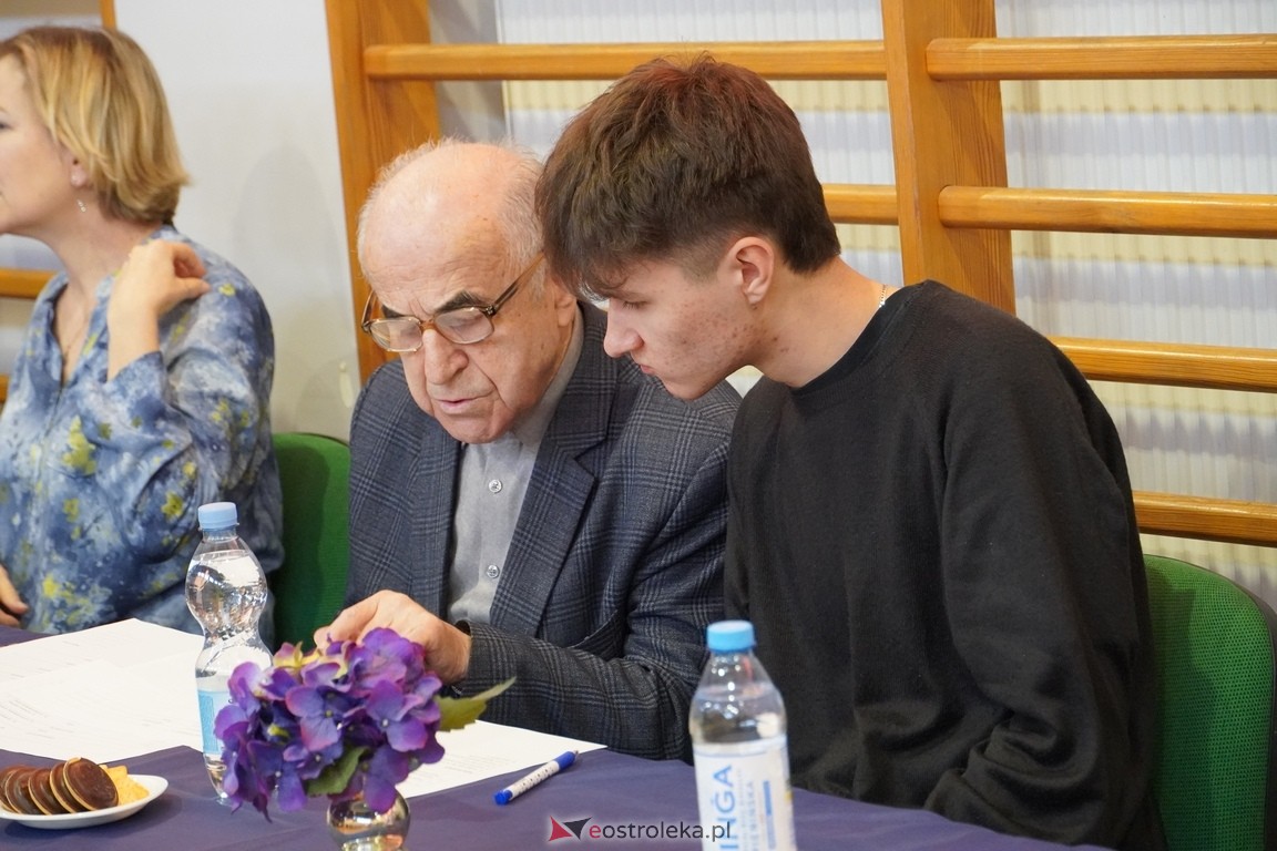 Konkurs II LO ma talent [21.03.2024] - zdjęcie #41 - eOstroleka.pl
