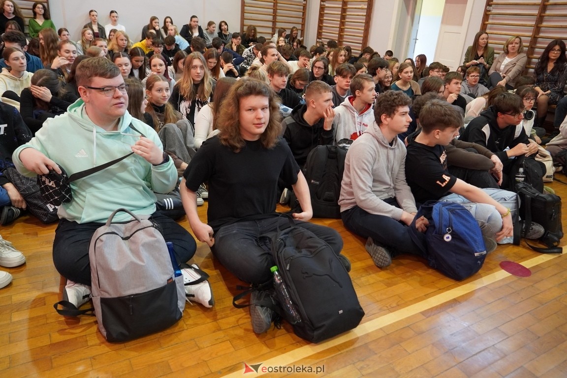 Konkurs II LO ma talent [21.03.2024] - zdjęcie #38 - eOstroleka.pl