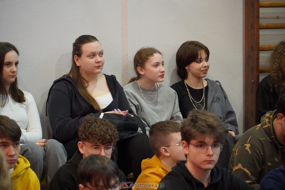 Konkurs II LO ma talent [21.03.2024] - zdjęcie #25 - eOstroleka.pl