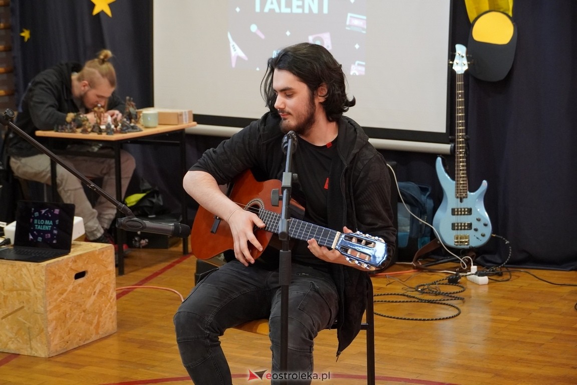 Konkurs II LO ma talent [21.03.2024] - zdjęcie #11 - eOstroleka.pl