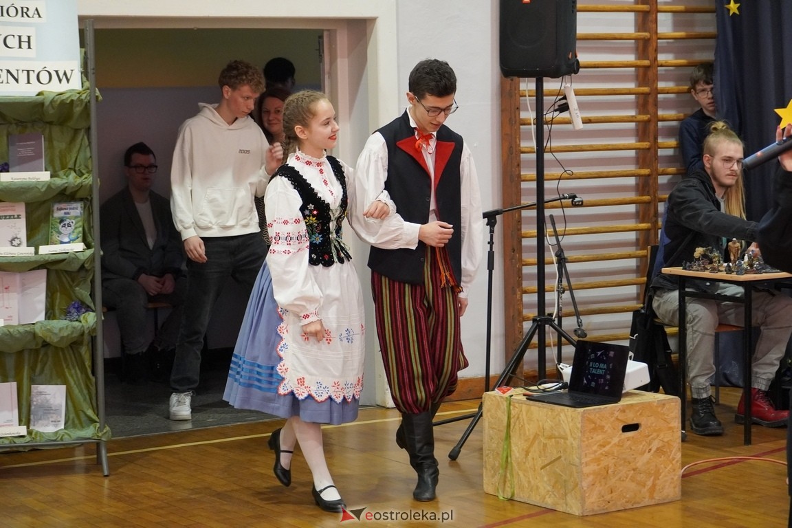 Konkurs II LO ma talent [21.03.2024] - zdjęcie #9 - eOstroleka.pl